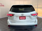 Thumbnail of 2016 Blizzard Pearl Toyota Highlander