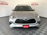 Thumbnail of 2023 Celestial Silver Metallic Toyota Highlander Hybrid