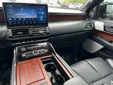 Thumbnail of 2023 Infinite Black Metallic Clearcoat Lincoln Navigator