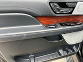 Thumbnail of 2023 Infinite Black Metallic Clearcoat Lincoln Navigator