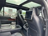 Thumbnail of 2023 Infinite Black Metallic Clearcoat Lincoln Navigator