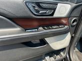 Thumbnail of 2021 Infinite Black Lincoln Navigator
