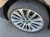 Thumbnail of 2021 Black Sapphire Metallic BMW 750
