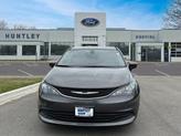Thumbnail of 2017 Granite Crystal Metallic Clearcoat Chrysler Pacifica