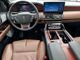 Thumbnail of 2024 Infinite Black Metallic Clearcoat Lincoln Navigator
