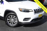 Thumbnail of 2021 Bright White Clearcoat Jeep Cherokee