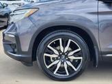 Thumbnail of 2019 Gray Honda Pilot