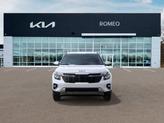 Thumbnail of 2025 Snow White Pearl Kia Seltos