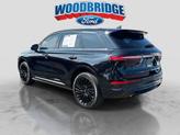Thumbnail of 2022 Infinite Black Metallic Clearcoat Lincoln Corsair