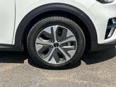 Thumbnail of 2022 Snow White Pearl Kia Niro EV