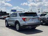 Thumbnail of 2022 Iconic Silver Metallic Ford Explorer