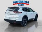 Thumbnail of 2026 Everest White Pearl Tricoat Nissan Rogue