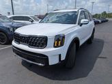 Thumbnail of 2025 Glacial White Pearl Kia Telluride
