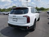 Thumbnail of 2025 Glacial White Pearl Kia Telluride