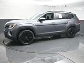 Thumbnail of 2025 Platinum Gray Metallic Volkswagen Atlas