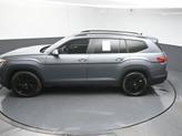 Thumbnail of 2025 Platinum Gray Metallic Volkswagen Atlas