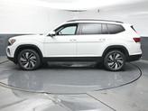 Thumbnail of 2025 Pure White Volkswagen Atlas