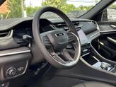 Thumbnail of 2025 Diamond Black Crystal Pearlcoat Jeep Grand Cherokee L