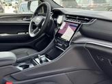 Thumbnail of 2025 Diamond Black Crystal Pearlcoat Jeep Grand Cherokee L