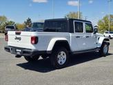 Thumbnail of 2022 Bright White Clearcoat Jeep Gladiator