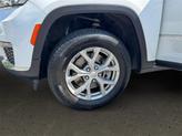 Thumbnail of 2022 Bright White Clearcoat Jeep Grand Cherokee L