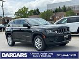 Photo of 2025 Diamond Black Crystal Pearlcoat Jeep Grand Cherokee