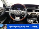 Thumbnail of 2018 White Lexus ES 350