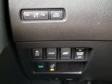 Thumbnail of 2016 White Nissan Rogue