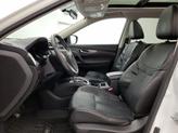 Thumbnail of 2016 White Nissan Rogue