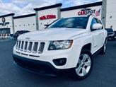 Photo of 2014 White Jeep Compass
