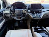 Thumbnail of 2018 White Diamond Pearl Honda Odyssey