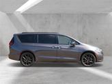 Thumbnail of 2022 Granite Crystal Clearcoat Metallic Chrysler Pacifica
