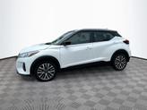 Thumbnail of 2023 Aspen White / Super Black Nissan Kicks