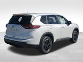 Thumbnail of 2025 Everest White P Nissan Rogue