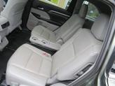 Thumbnail of 2016 Alumina Jade Metallic Toyota Highlander