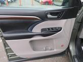 Thumbnail of 2016 Alumina Jade Metallic Toyota Highlander