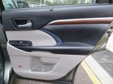 Thumbnail of 2016 Alumina Jade Metallic Toyota Highlander