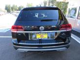 Thumbnail of 2018 Deep Black Pearl Volkswagen Atlas