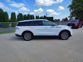 Thumbnail of 2020 Pristine White Metallic Tri-Coat Lincoln Aviator