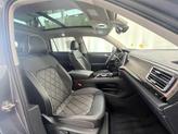 Thumbnail of 2024 Platinum Gray Metallic Volkswagen Atlas