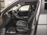 Thumbnail of 2025 Silver Mist Metallic Volkswagen Atlas