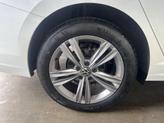 Thumbnail of 2024 Opal White Pearl Effect Volkswagen Jetta