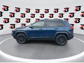 Thumbnail of 2018 Patriot Blue Pearlcoat Jeep Cherokee