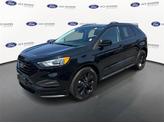 Thumbnail of 2022 Agate Black Metallic Ford Edge
