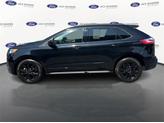 Thumbnail of 2022 Agate Black Metallic Ford Edge
