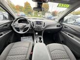 Thumbnail of 2022 Silver Ice Metallic Chevrolet Equinox