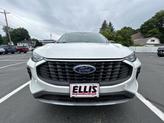 Thumbnail of 2023 Star White Metallic Tri-Coat Ford Escape