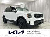Photo of 2025 Glacial White Pearl Kia Telluride