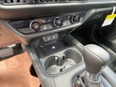 Thumbnail of 2026 Platinum White Pearl Honda HR-V
