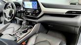 Thumbnail of 2022 Moon Dust Toyota Highlander